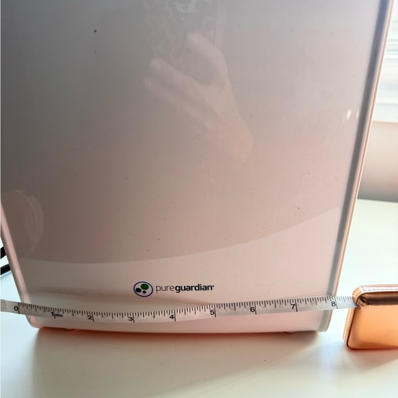 PureGuardian White Dehumidifier - great used condition - Picture 2 of 7